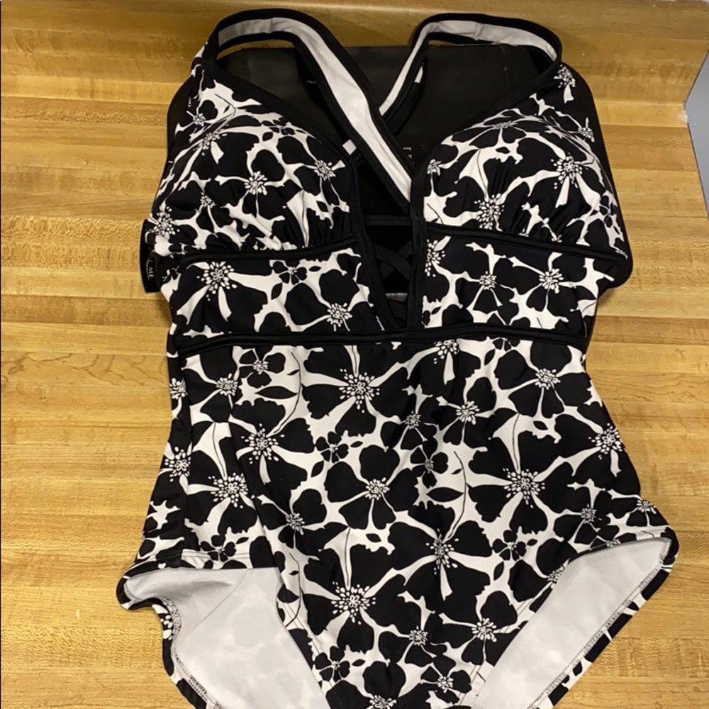 ADORE ME Women’s one piece swimsuit